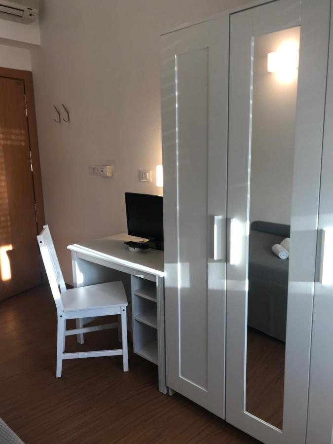 Hotel Augustus 밀라노마리티마 외부 사진
