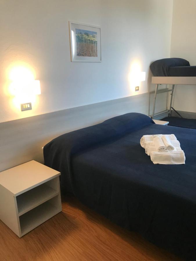 Hotel Augustus 밀라노마리티마 외부 사진